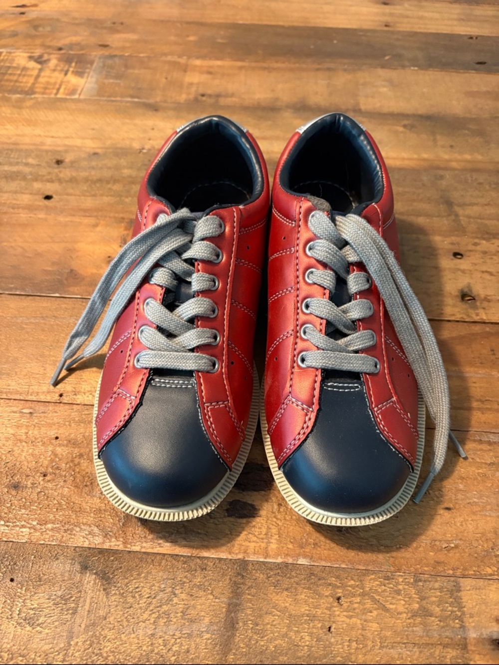Cobra bowling shoes